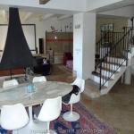 Mas de 300 m2 centre Coudoux Tr�s grands volumes int�rieurs.