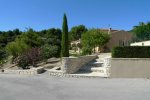 VENTABREN-VILLA AVEC VUE DOMINANTE DANS UN CADRE EXCEPTIONNEL