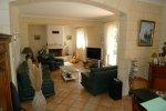 VENTABREN-VILLA AVEC VUE DOMINANTE DANS UN CADRE EXCEPTIONNEL
