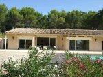 Lambesc propri�t�e 240m� sur 1 hectare.