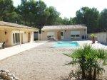 Lambesc propri�t�e 240m� sur 1 hectare.