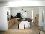 Villa T5 120m� sur 900m� de terrain avec piscine.