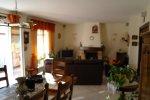 A Coudoux, villa 150 m� sur terrain arbor� avec piscine .