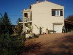 Lambesc, villa  T7 168m� sur 926m� de terrain clos.