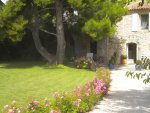 A lan�on , magnifique mas du XVIII , 220m2 habitable restaur� avec go�t et de tr�s belles prestations ! 