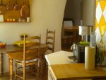 A lan�on , magnifique mas du XVIII , 220m2 habitable restaur� avec go�t et de tr�s belles prestations ! 
