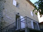  Lambesc, exclu, MdV T4 145m�, terrasse, cour, garage et remise.