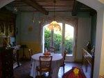  Lambesc, exclu, MdV T4 145m�, terrasse, cour, garage et remise.