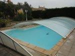 Velaux , belle maison de 166 m�, piscine chauf�e, studio independant.....