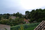 Velaux , belle maison de 166 m�, piscine chauf�e, studio independant.....