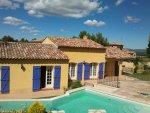 Cornillon Confoux, villa 142m�, 6 pi�ces sur 919m� jardin avec piscine